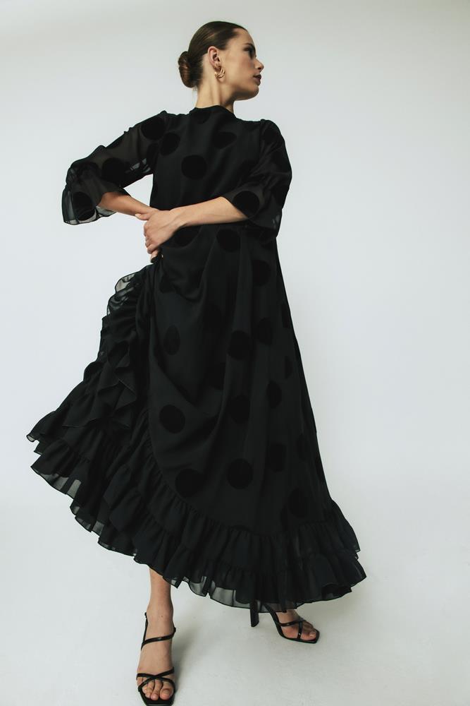 Vestido Lola negro largo de manga larga y volante canastero