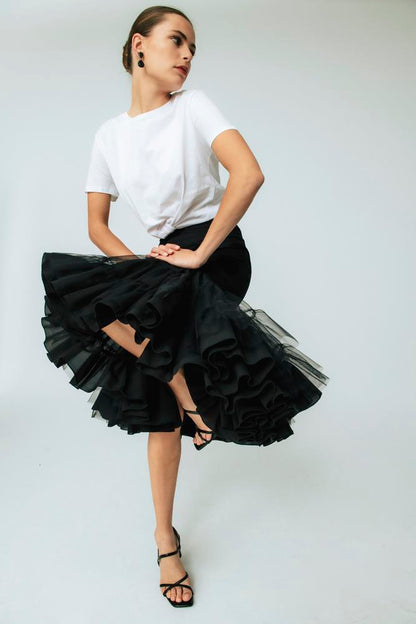 Falda Carmelita Short Negro.