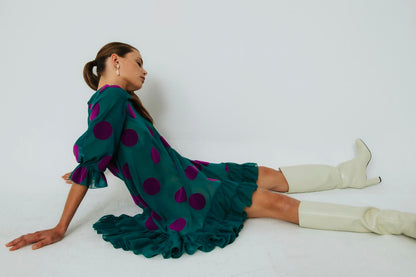 Vestido corto lunares Lolita verde con volante abajo