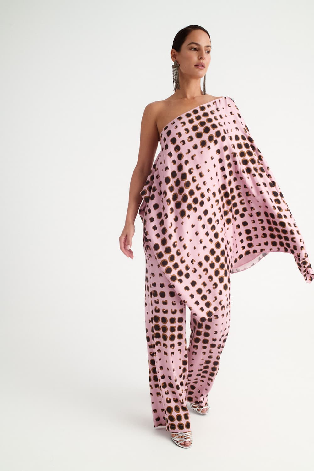 Pantalón invitada rosa nude estampado