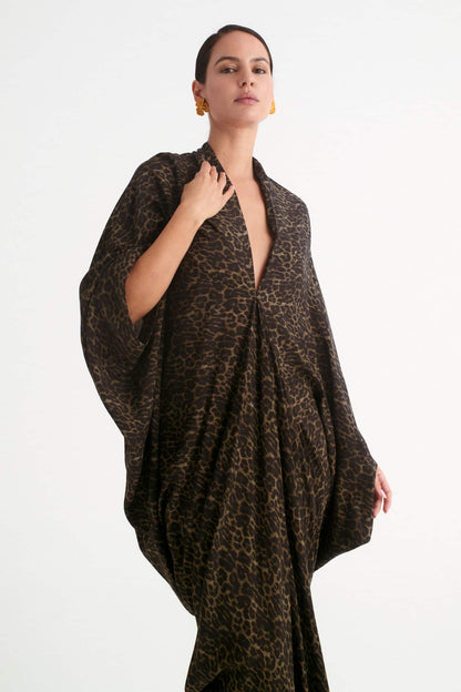 Vestido Shaira invitada leopardo oscuro