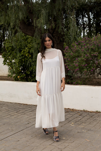Vestido blanco elegante de invitada Lealtad