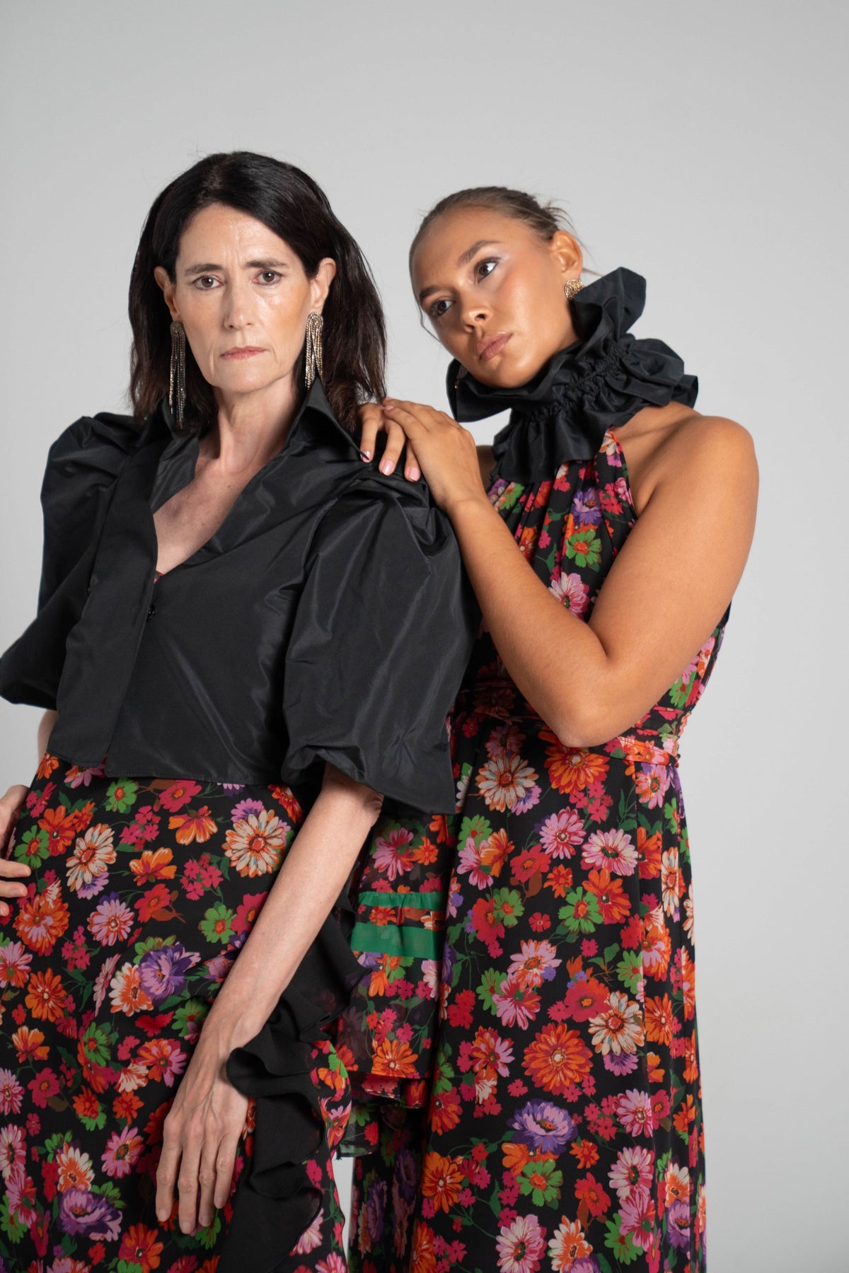 Chaqueta/ Blusa corta Negra