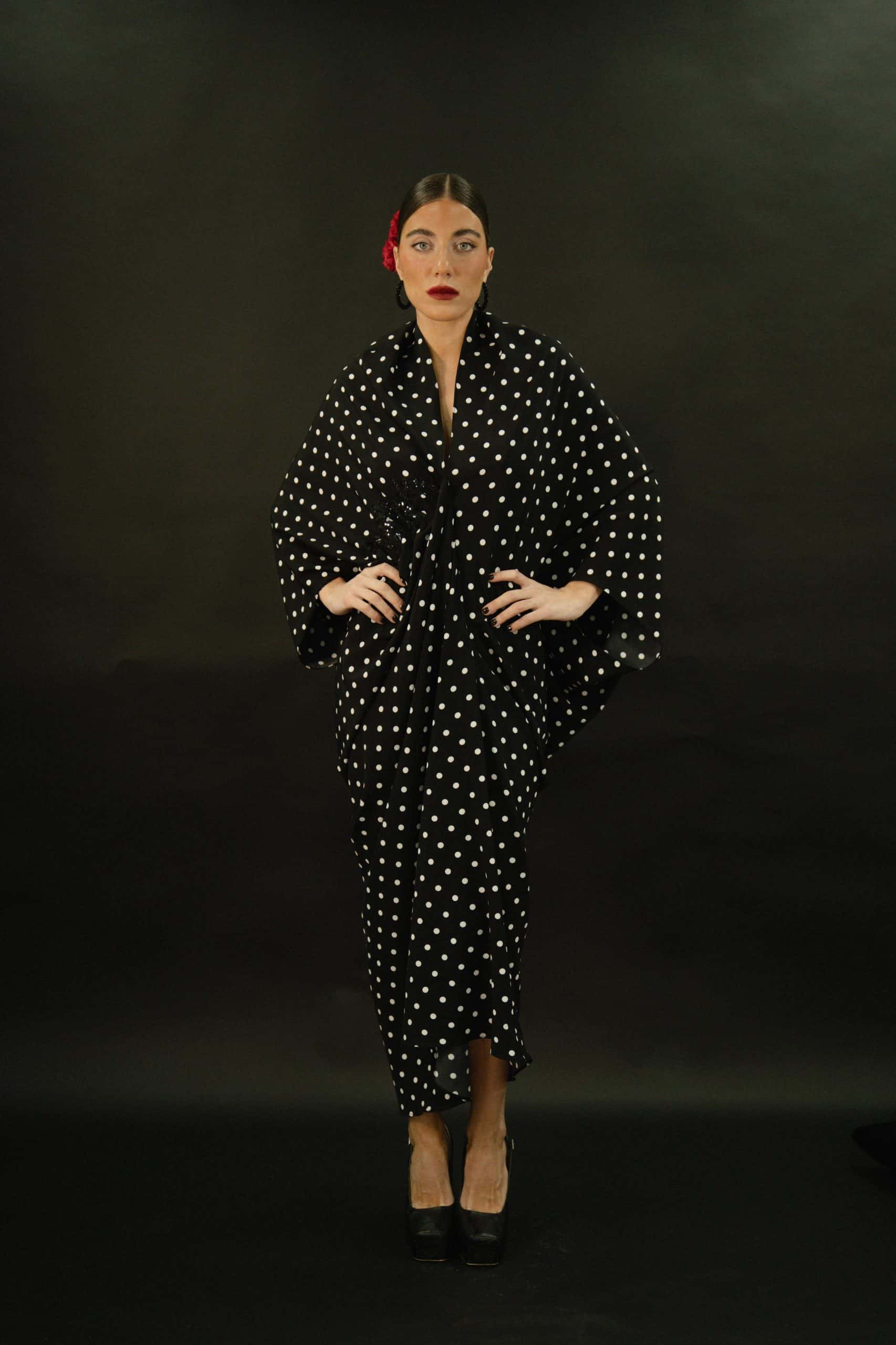 Vestido invitada de lunares Shaira negro y blanco