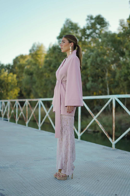 Pantalón de invitada de encaje Modelo NUDE