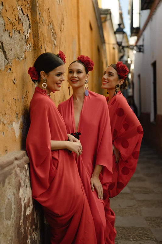 Vestido invitada rojo Shaira con lunares terciopelo rojos