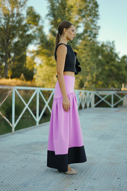 Falda de Invitada Rosa con Canesú y Festón Negro SENTIR