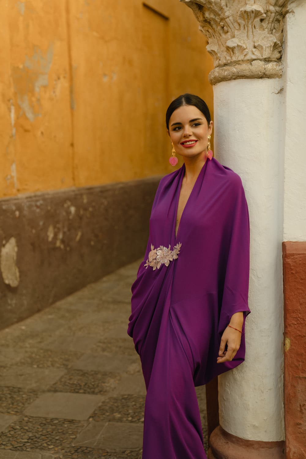 Vestido invitada Shaira morado en georgette