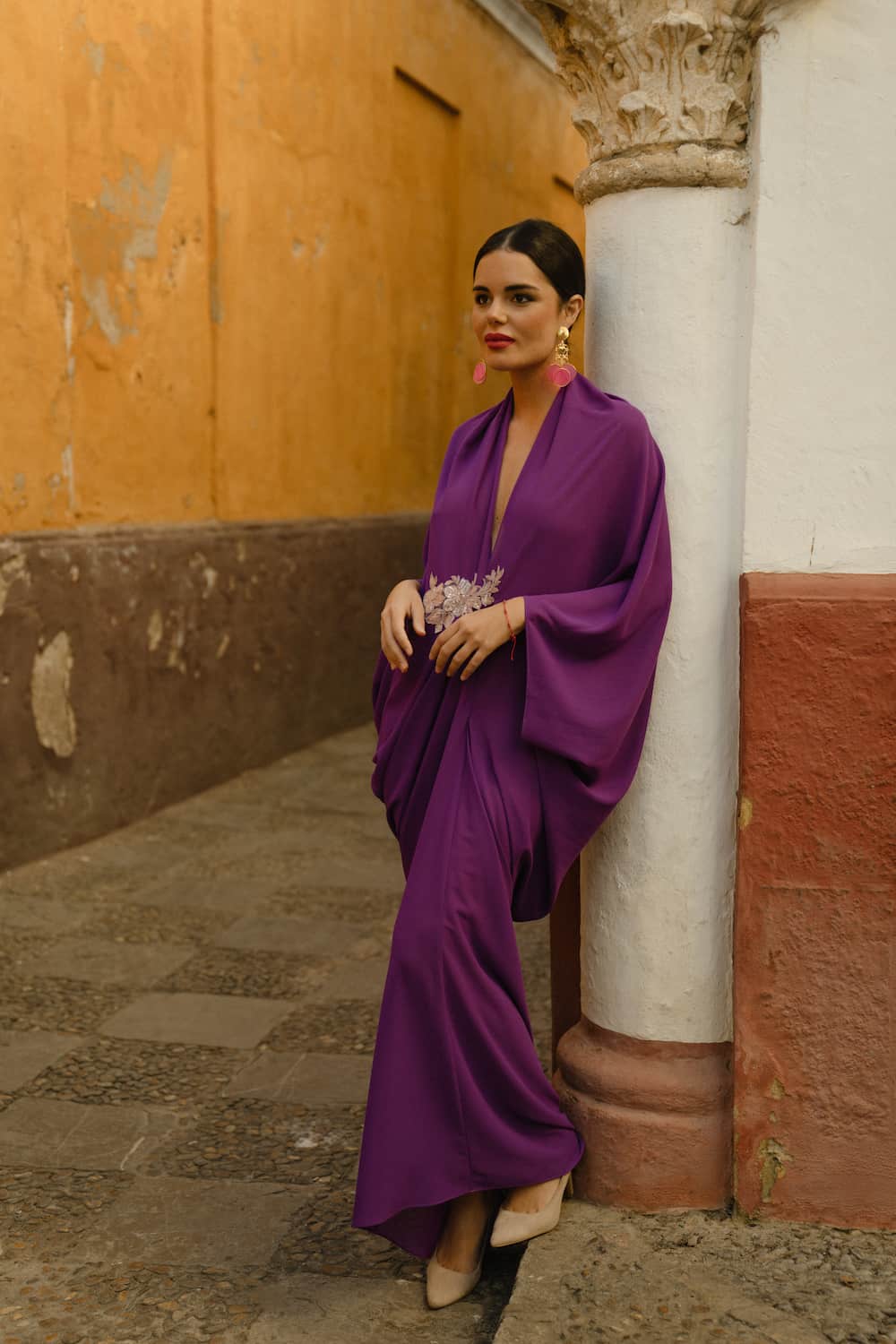 Vestido invitada Shaira morado en georgette