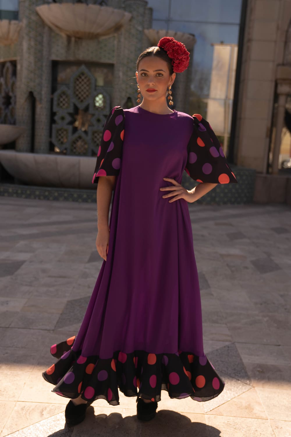 Vestido invitada flamenca BOLERO en morado y negro