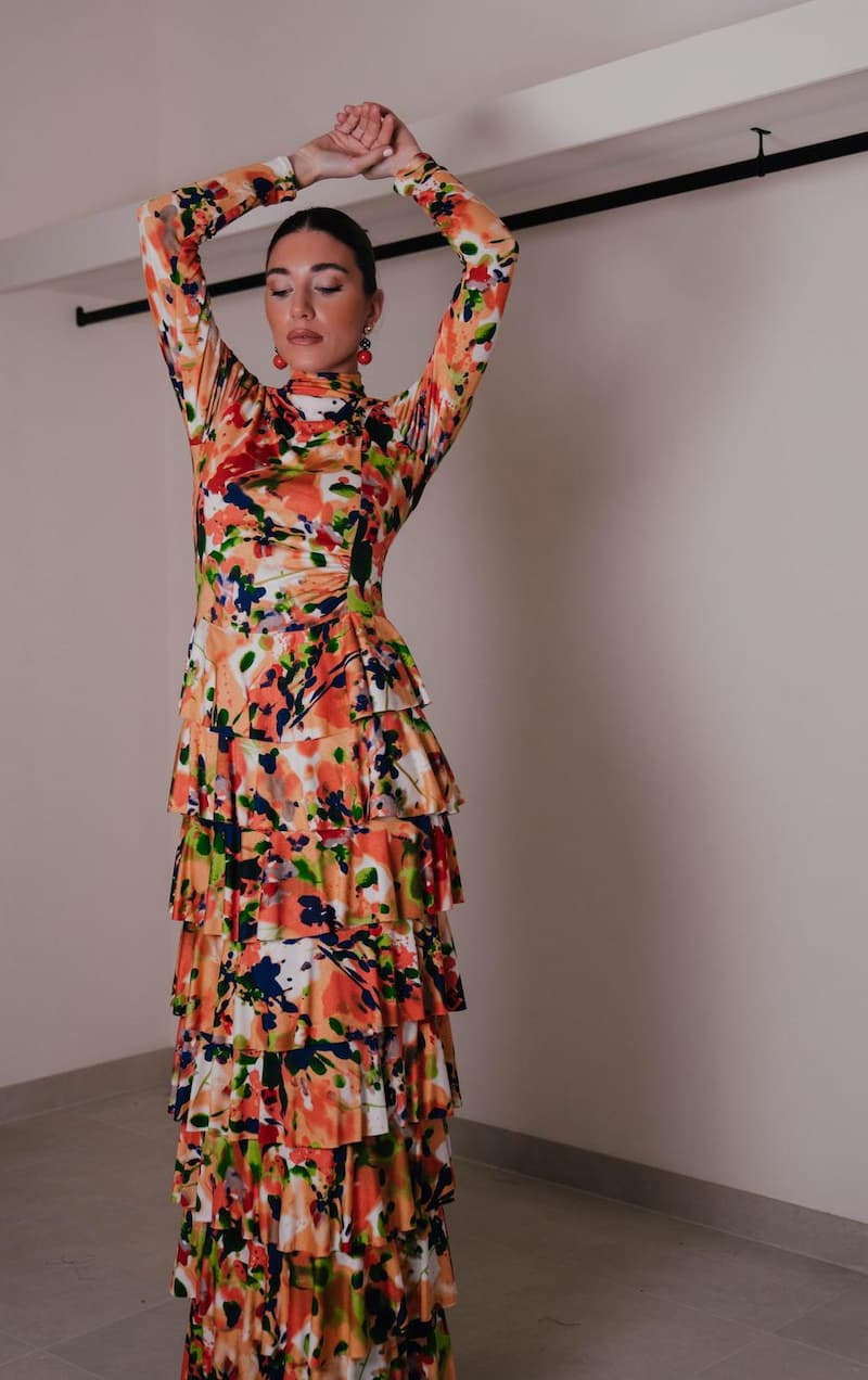 Vestido invitada floral de punto con volantes