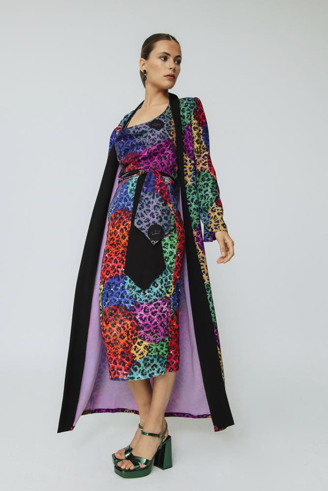moda de invitada para mujer
