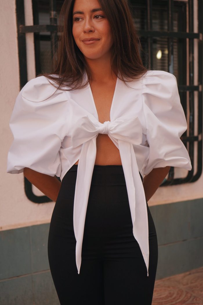 Blusa anudada Carmela Liso Blanco.