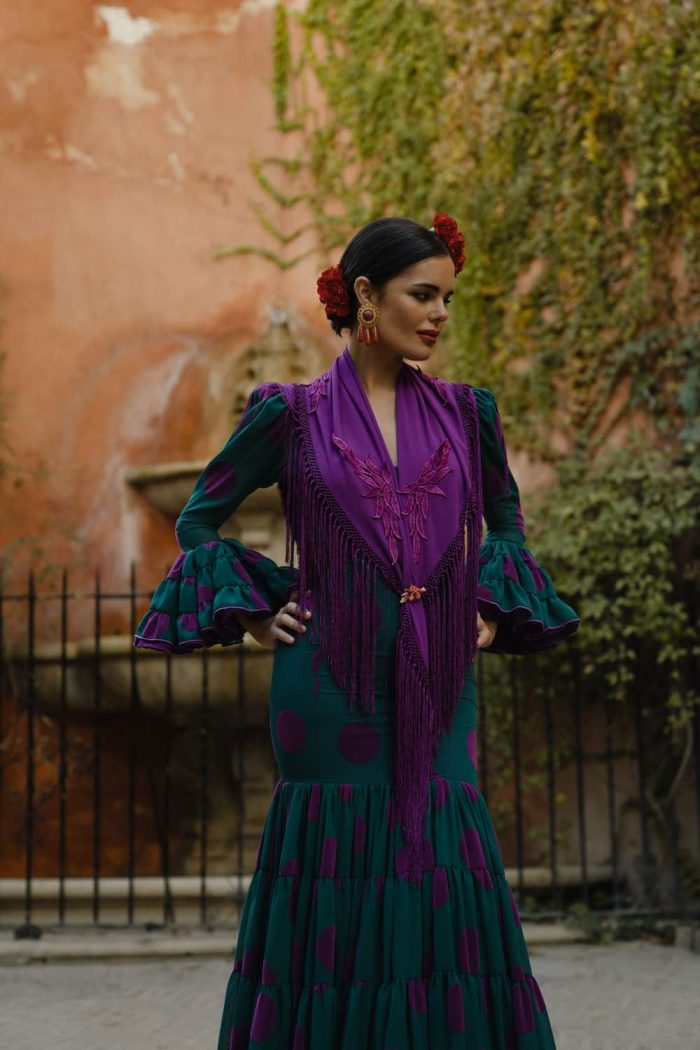 Traje flamenca lunar morado