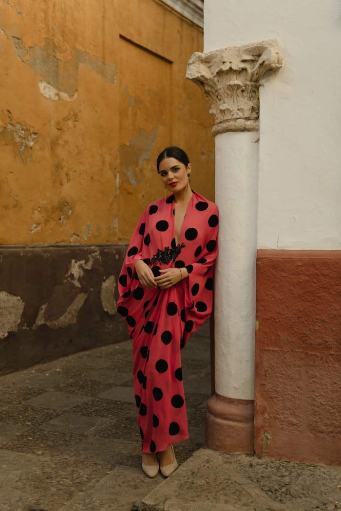 vestido invitada kimono coral