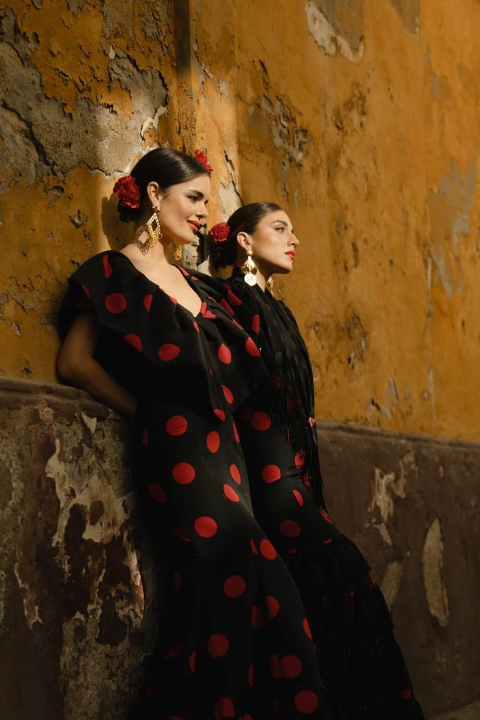 traje flamenca encajes negros volantes