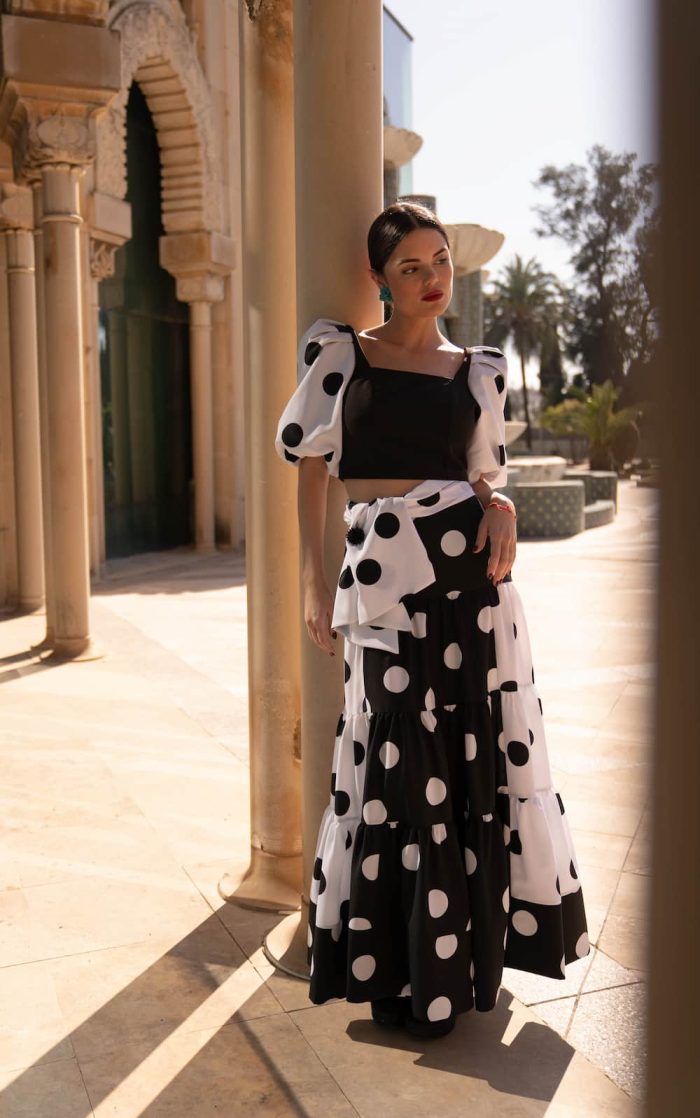 conjunto flamenco de invitada blanco y negro