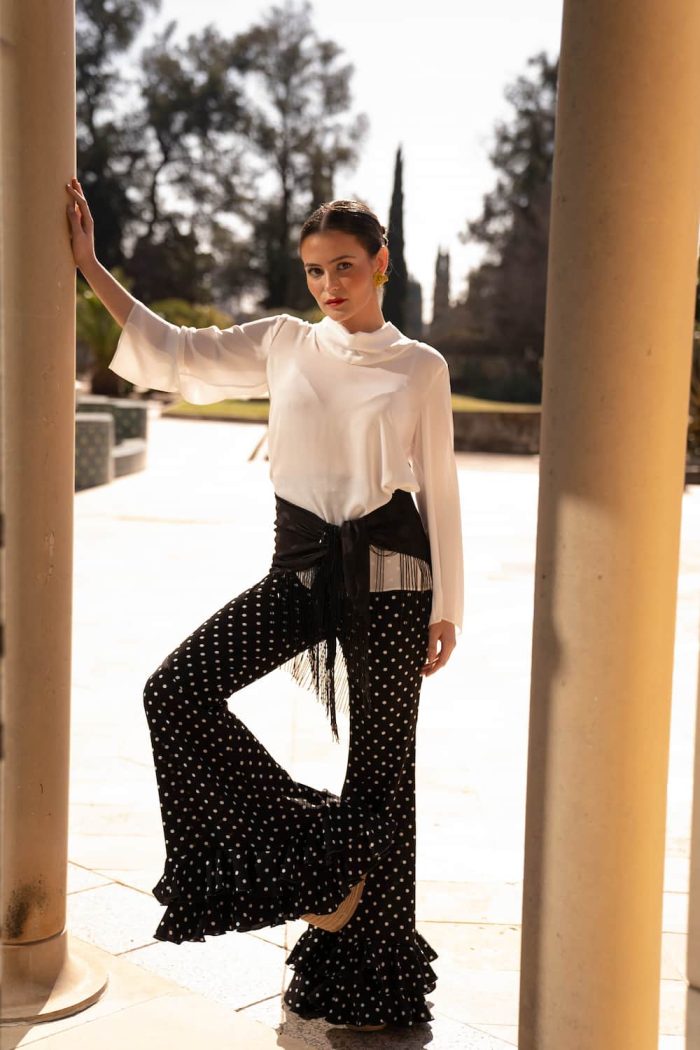 pantalon con volantes
