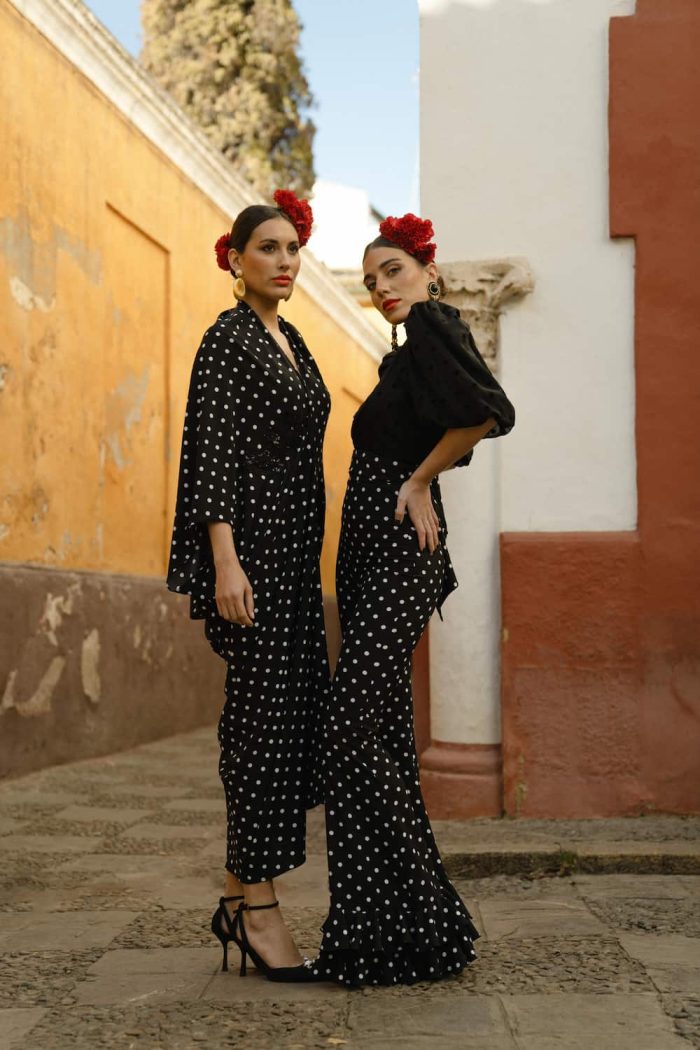 kimono invitada negro y blanco