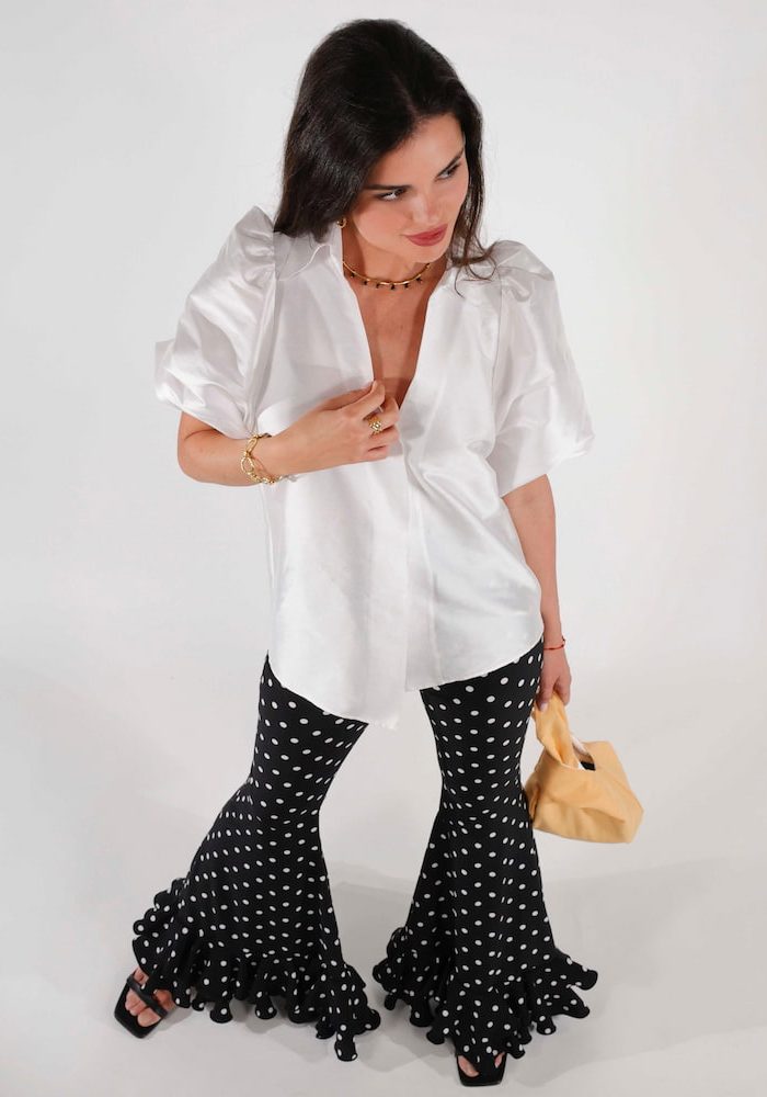 blusa invitada cuello pico