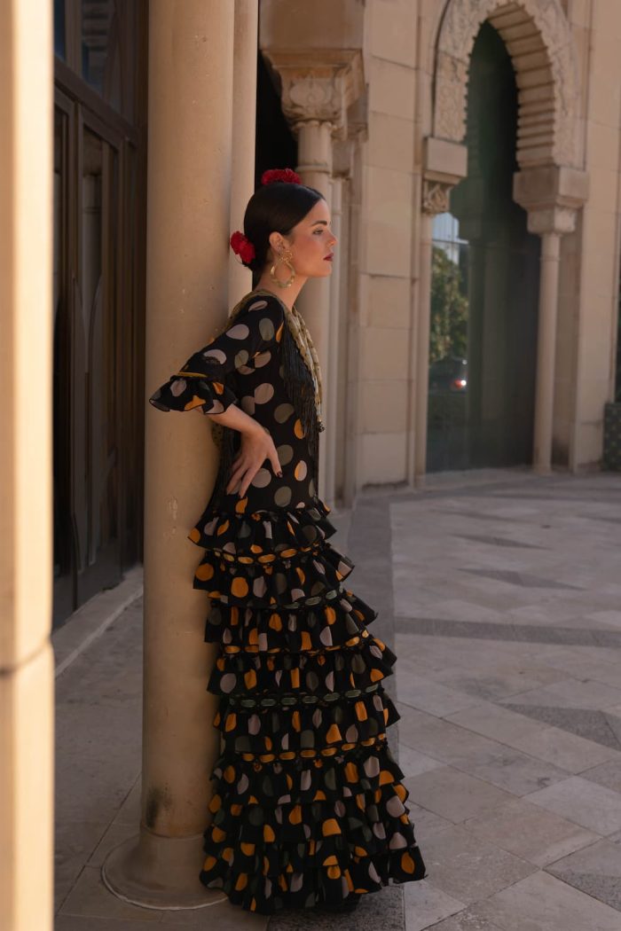 traje de flamenca oscuro