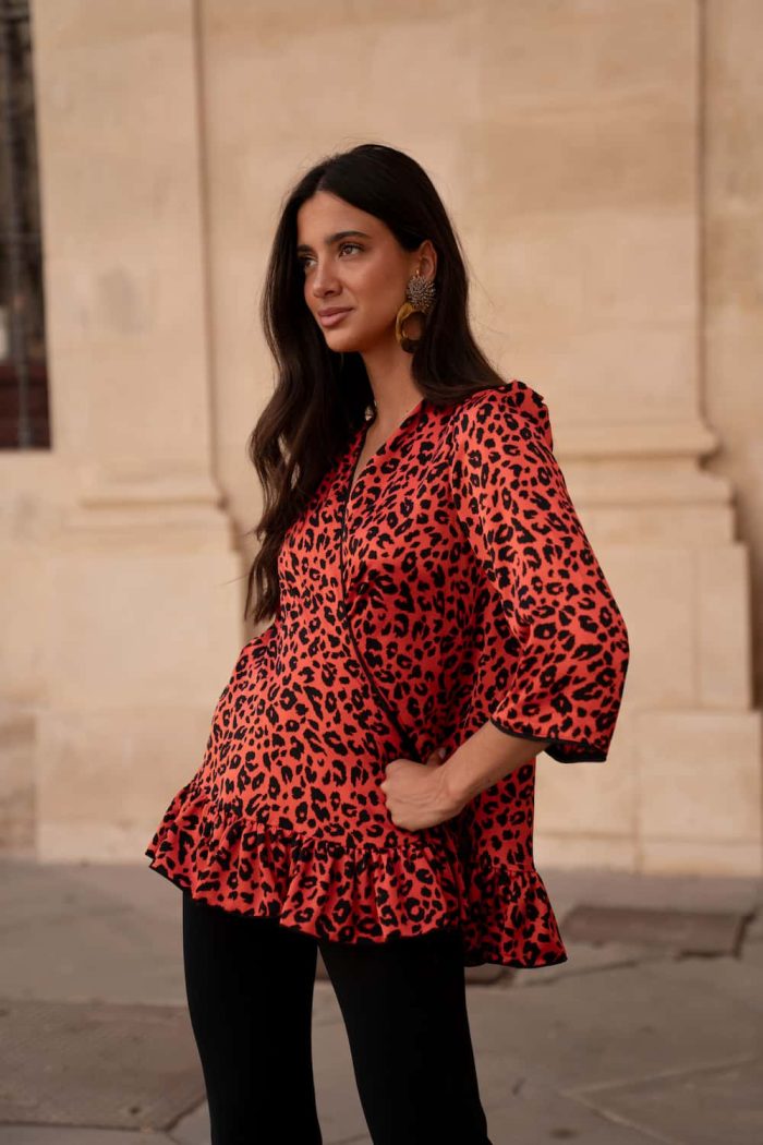 blusa leopardo negro