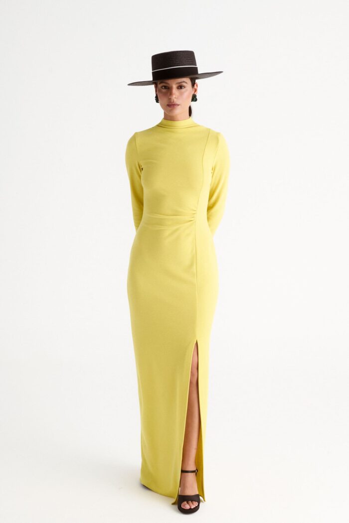 vestido invitada largo amarillo