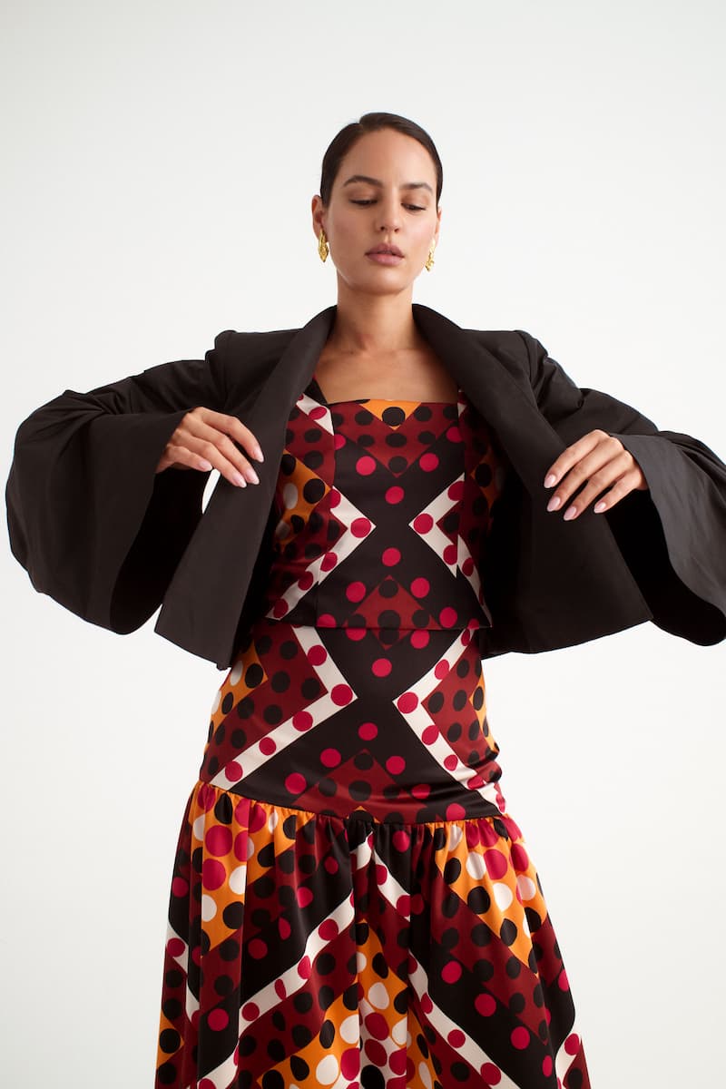 top invitada lunares multicolor fular