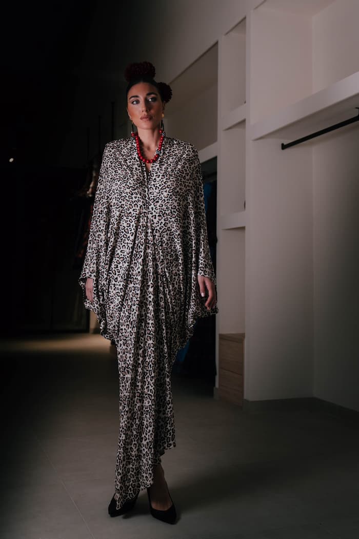 vestido de invitada shaira animal print